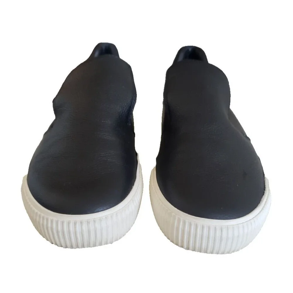 Vince Kirkland $225 Women's Slip On Sneakers Shoes Sz 38.5 US 8.5 Leather Black